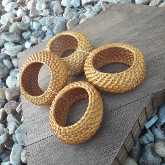 Wicker Napkin Rings Woven Basket Weave Holders - Picture 3 of 6